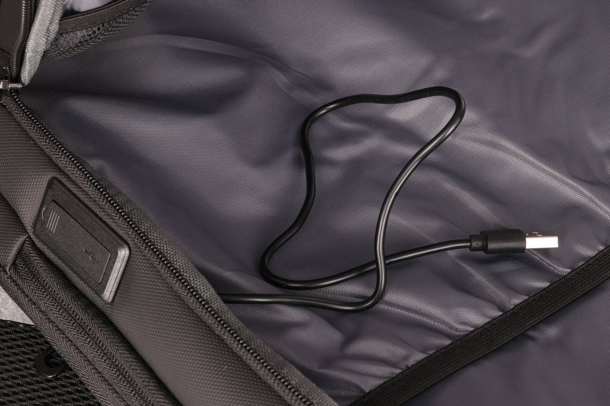 EAN 4897038306015 - Addison 316015 maletines para portátil 39,6 cm (15.6") Mochila Negro imagen 8