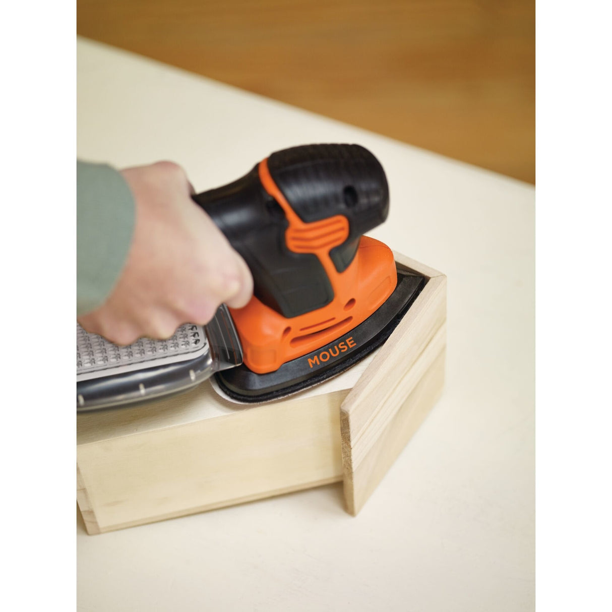 Lijadora De Detalle Mouse® 120w Ka2000-Qs Black+Decker