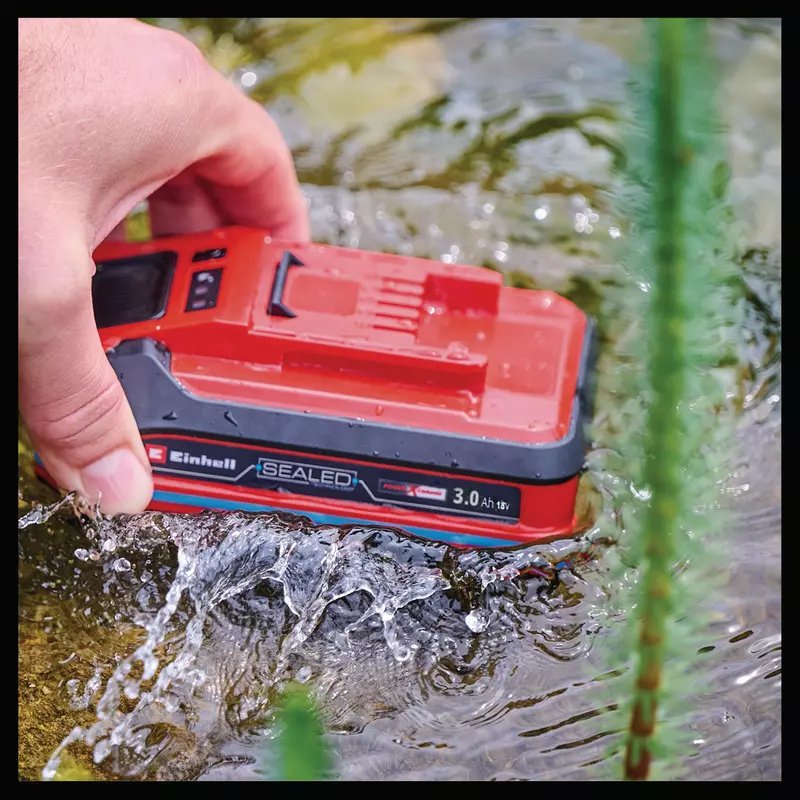 Batería Einhell Power-X-Change Plus 18v 3.0ah Sellada Rojo/Negro, Ip57, Resistente Al Agua, Protección Contra Cortocircuitos 4511618