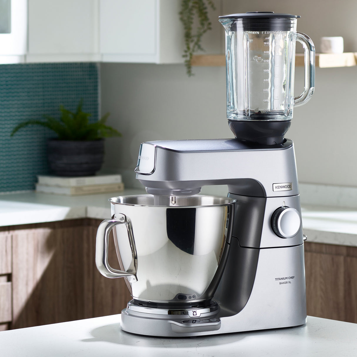 EAN 5011423002354 - Kenwood Titanium Chef Baker XL robot de cocina 1200 W 7 L Acero inoxidable imagen 4