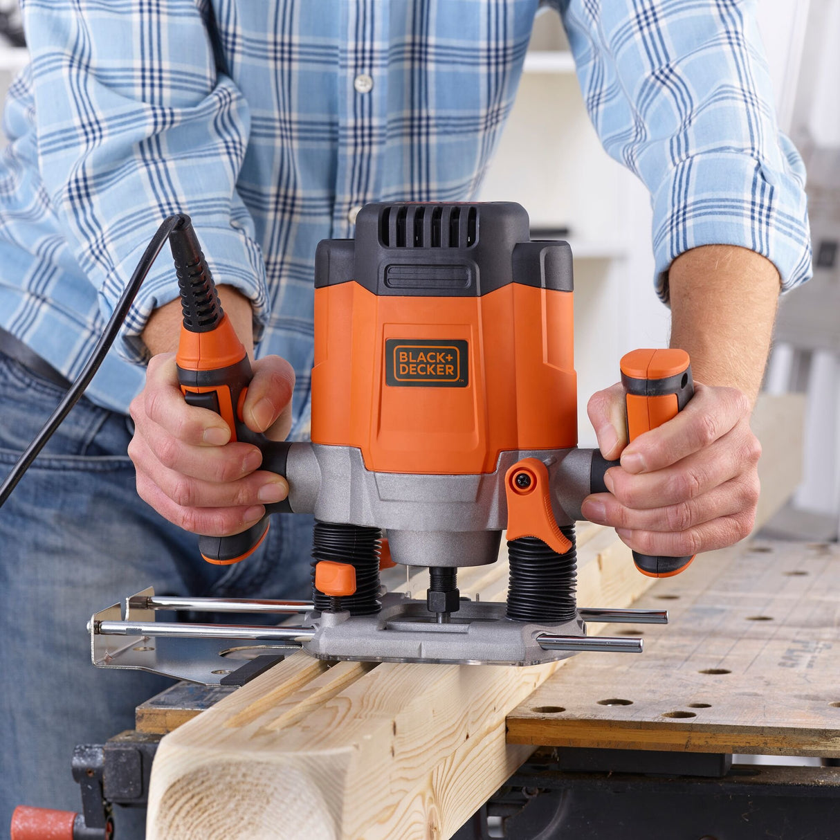 EAN 5035048658291 - Black & Decker KW1200EKA-QS fresadora y desbastadora Negro, Gris, Naranja imagen 5