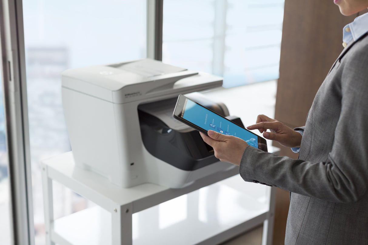EAN 0889894310675 - HP OfficeJet Pro 8730 All-in-One Printer Inyección de tinta térmica A4 2400 x 1200 DPI 24 ppm imagen 6