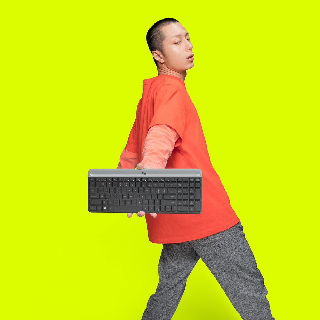 Teclado Belga + Ratón Logitech Mk470 Rf Inalámbrico Azerty Grafito 920-009194