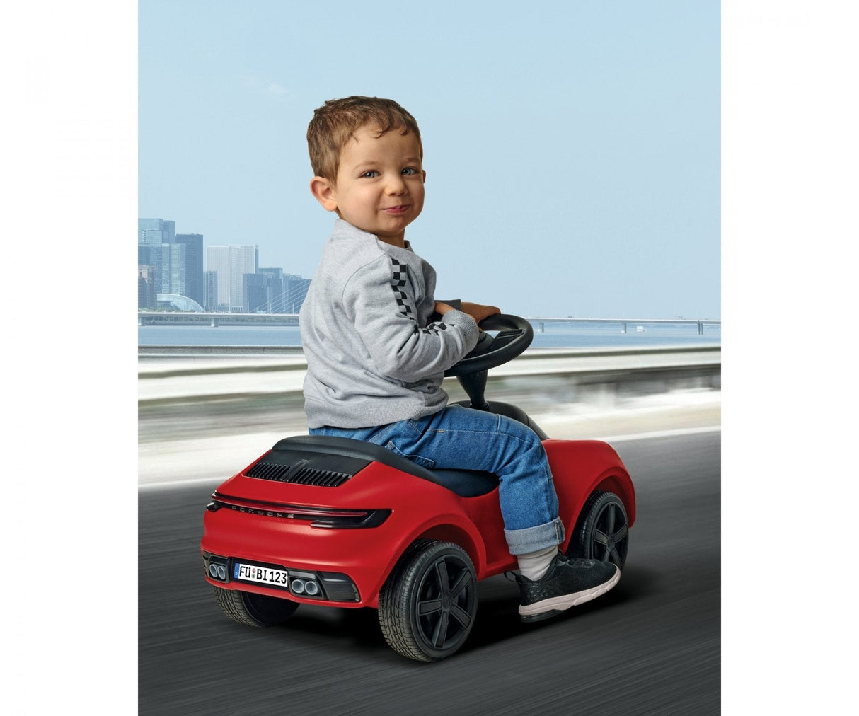 Big Baby Porsche 911, Piloto