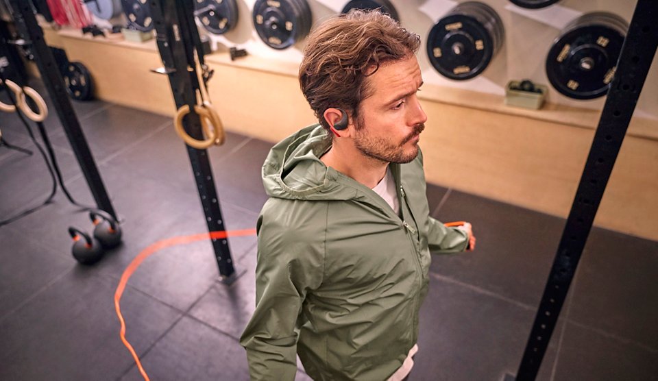 Auriculares Deportivos Bluetooth Philips Taa6709bk Con Estuche De Carga Autonomía 7h Negros Y Rojos