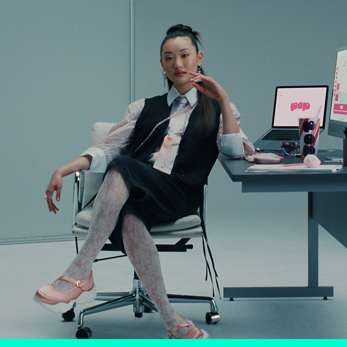 Teclado Español + Ratón Logitech Pop Icon Combo, Bluetooth - Rosa