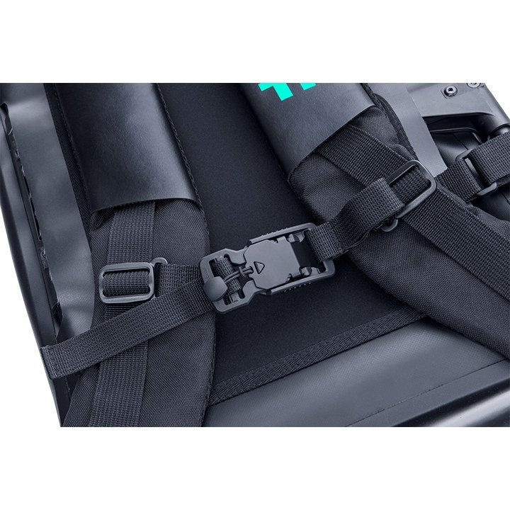 Thermaltake Tt100, Mochila Negro/Menta, 20 Litros Gea-Bak-Bbpblk-01