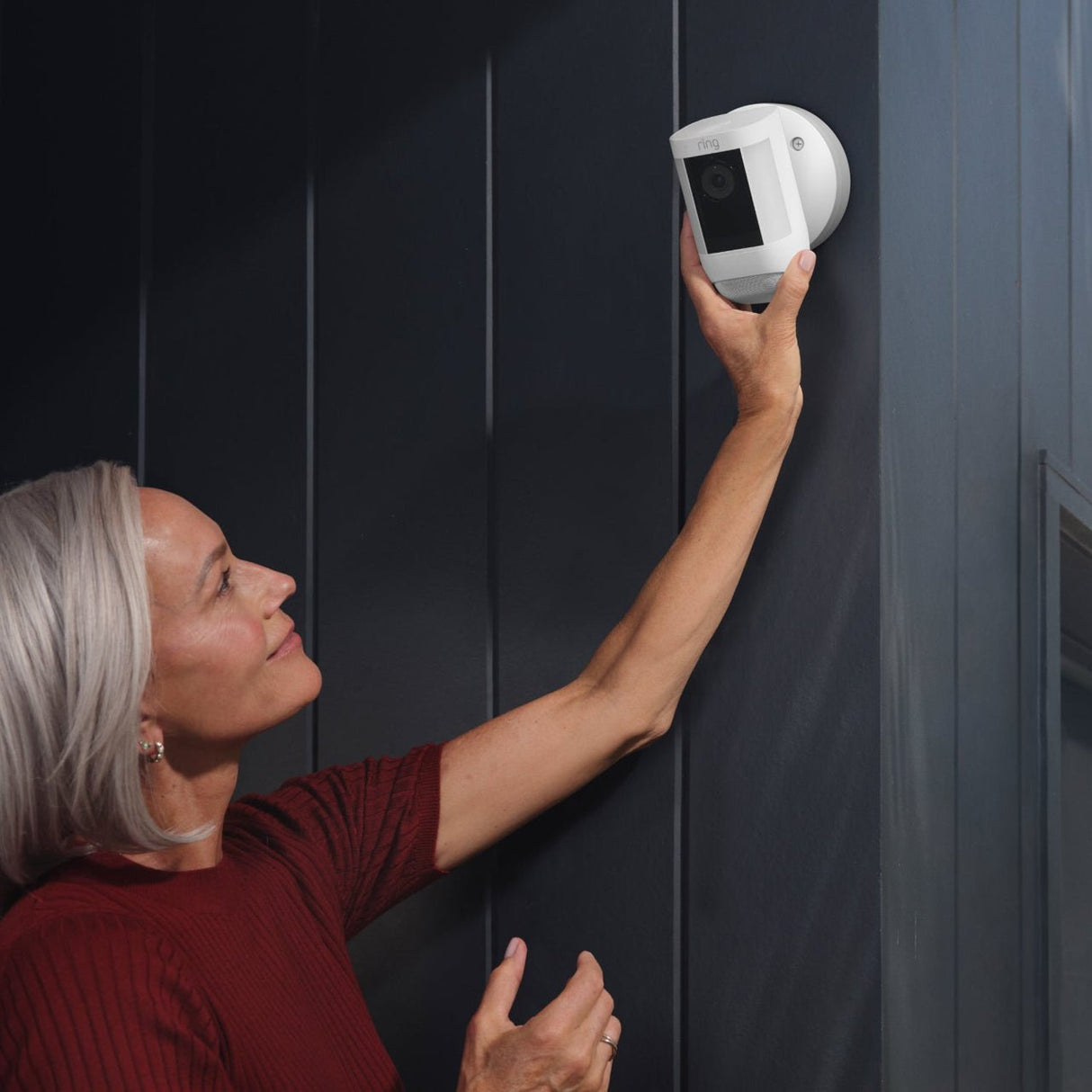 EAN 0840268971748 - Ring Spotlight Cam Pro Wired Caja Cámara de seguridad IP Exterior 1920 x 1080 Pixeles Techo/pared imagen 5