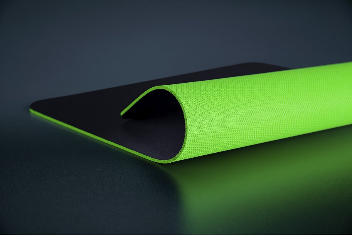 EAN 8886419318545 - Razer Gigantus V2 - Large Alfombrilla de ratón para juegos Negro, Verde imagen 3