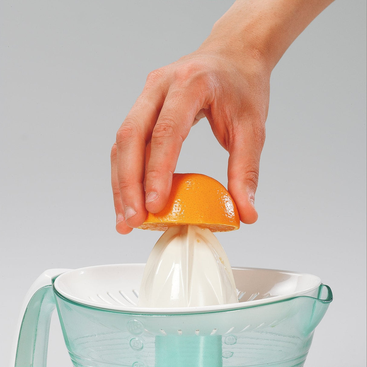 Exprimidor Moulinex Vitapress 600 25w 1 Cono 2 Filtros (Plastico/Metal) Jarra 0.6l