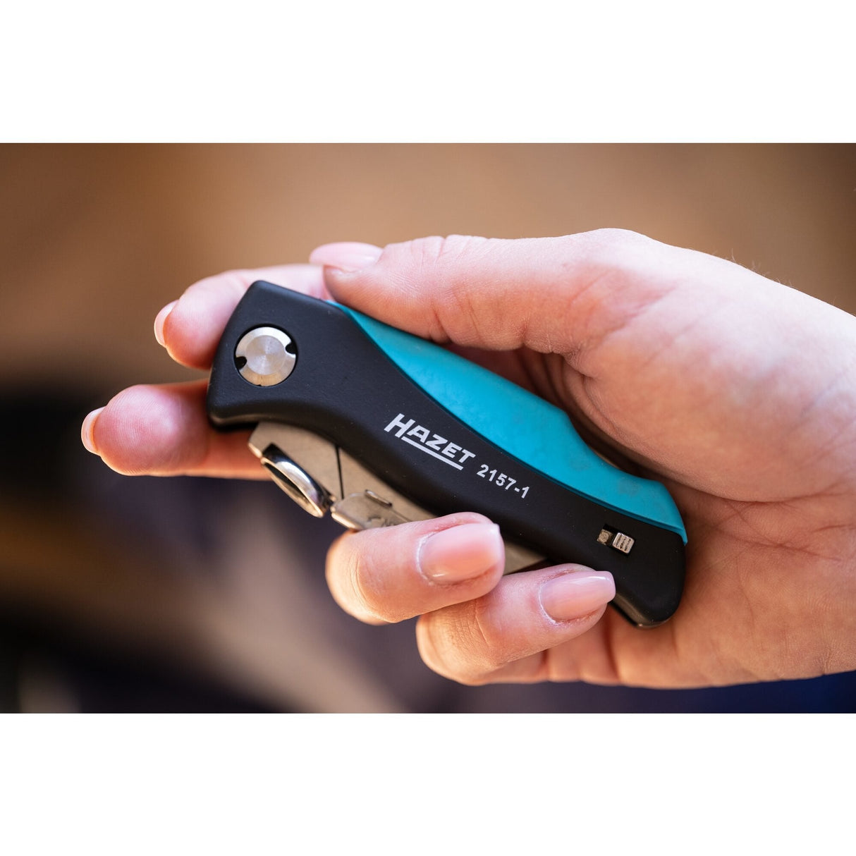 Navaja Hazet 2157-1 (Negro/Azul, Mango Cómodo De Abs Resistente A Golpes) 2157-1 2157-1