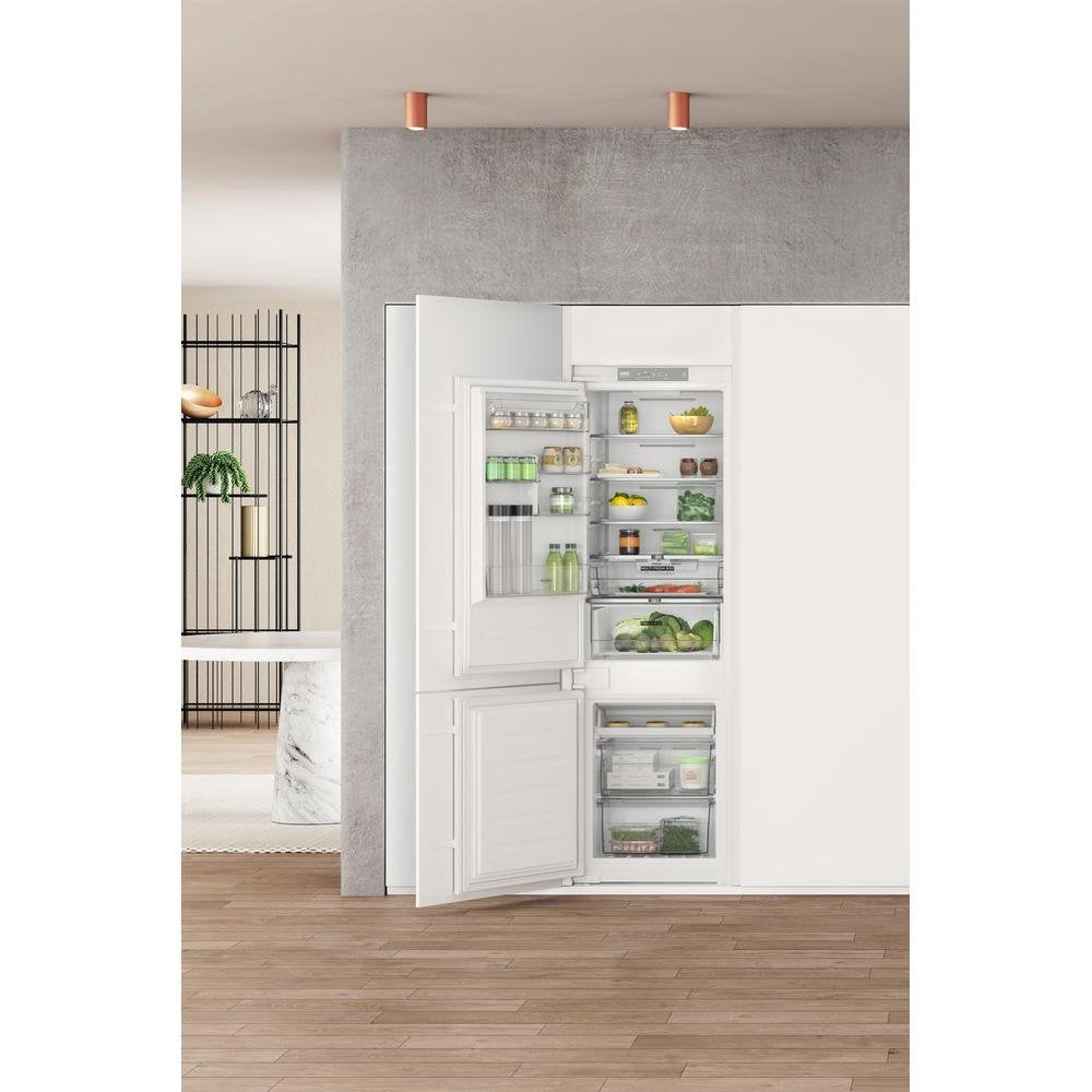 Chlodziarko-Zamralzarka Do Zabudowy Whc18t322