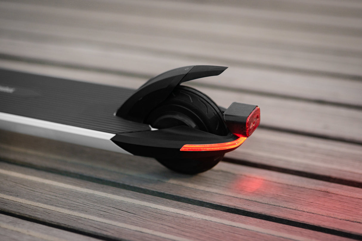 Ninebot Kickscooter Air T15e Scooter Eléctrica 20 Km/H Blanco