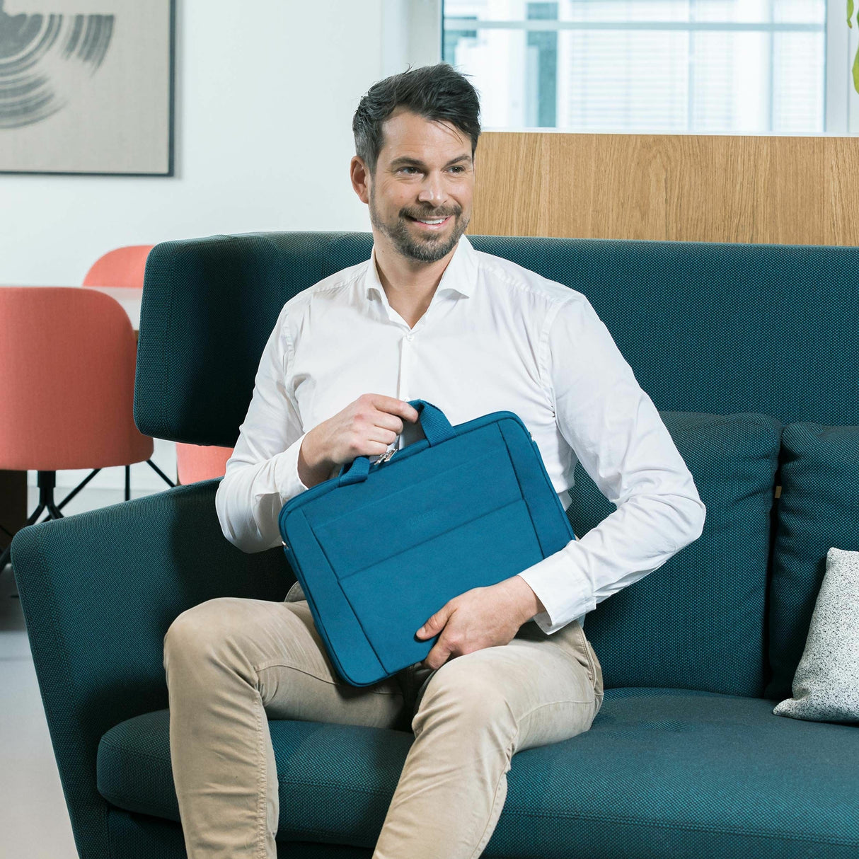 EAN 7640186418829 - DICOTA Eco Slim Case BASE 35,8 cm (14.1") Azul imagen 5