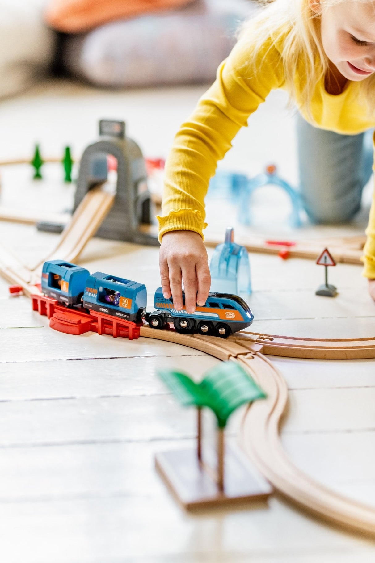 Brio 7312350339727 Pista Para Vehículos De Juguete De Plástico, Madera, Ferrocarril Niño/Niña, 3 Año(S), Vehículo Incluido, Aaa, De Plástico, Madera, Multicolor