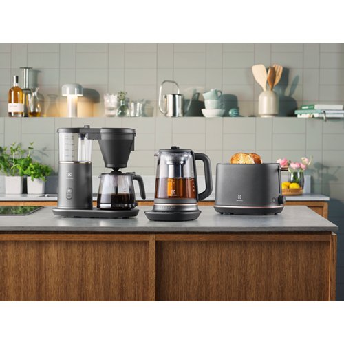 Tetera Electrolux E7k16bp Eléctrica 1,7 L 2400 W Negro, Cobre