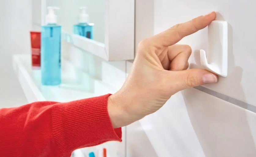 Tesa Powerstrips Interior Gancho Toallero Negro 2 Pieza