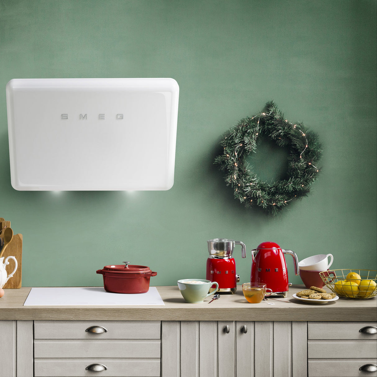 EAN 8017709228095 - Smeg KLF03RDEU tetera eléctrica 1,7 L 2400 W Rojo imagen 6