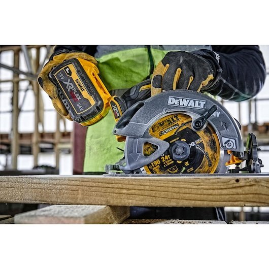 Dewalt Dcs578nt-Xj Akku-Säge