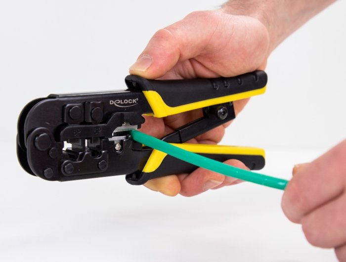 Universelle Crimpzange Mit Abisolierer Für 8p (Rj45), 6p (Rj12 11) Oder 4p Stecker
