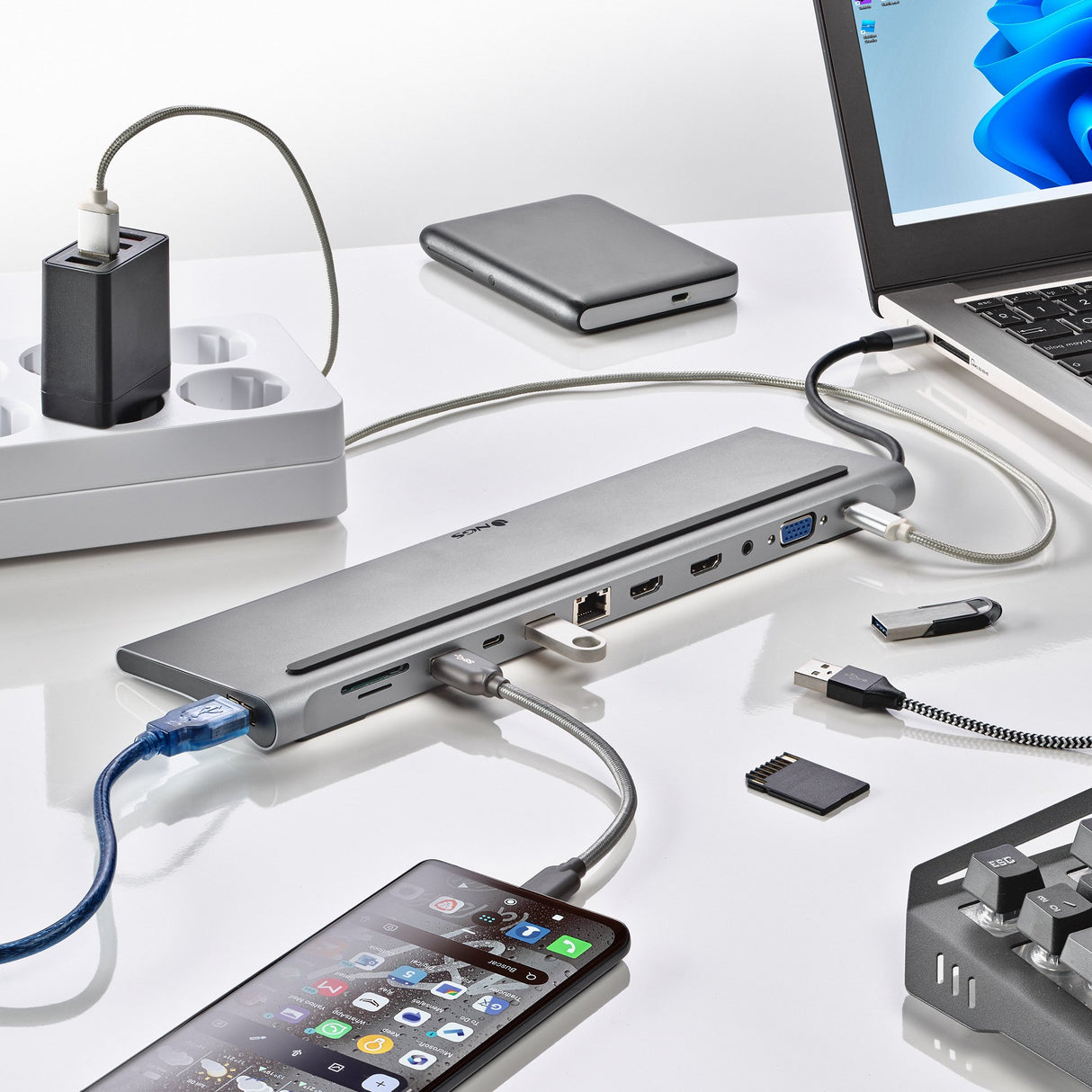 EAN 8435430623543 - NGS WONDER DOCK 12 Alámbrico USB 3.2 Gen 1 (3.1 Gen 1) Type-C Plata imagen 4