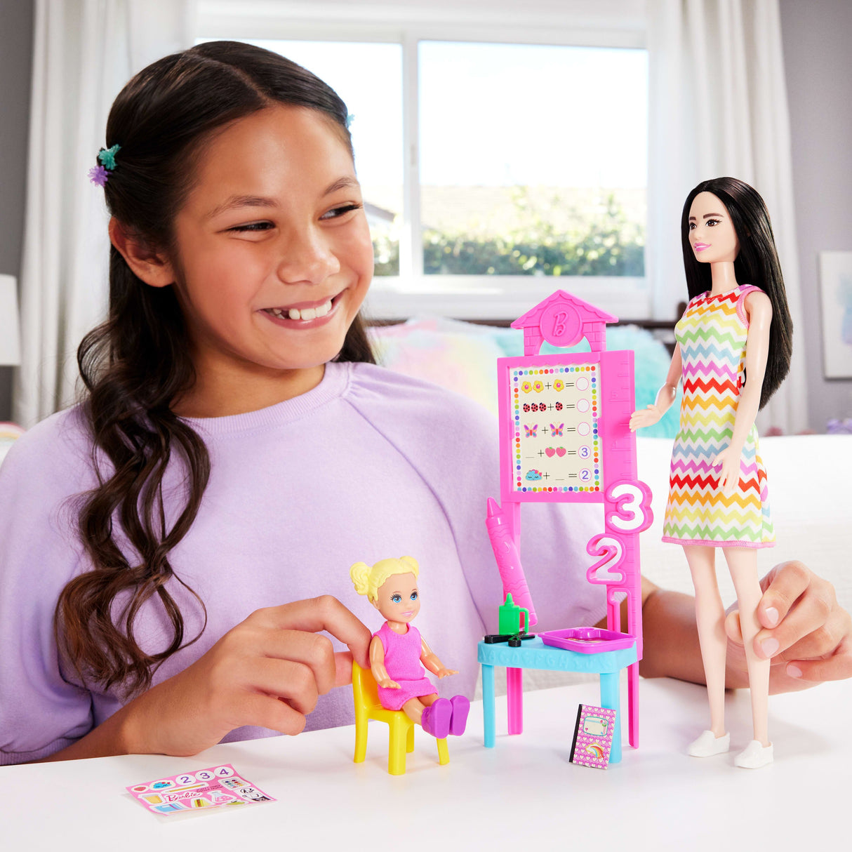 EAN 0194735275236 - Barbie JCR77 muñeca imagen 2