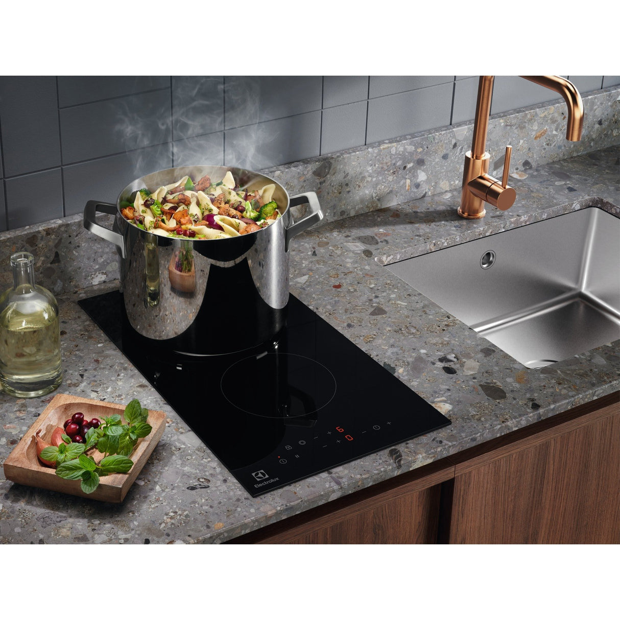 EAN 7332543982851 - Electrolux LHR3233CK Negro Integrado 29 cm Cerámico 2 zona(s) imagen 28
