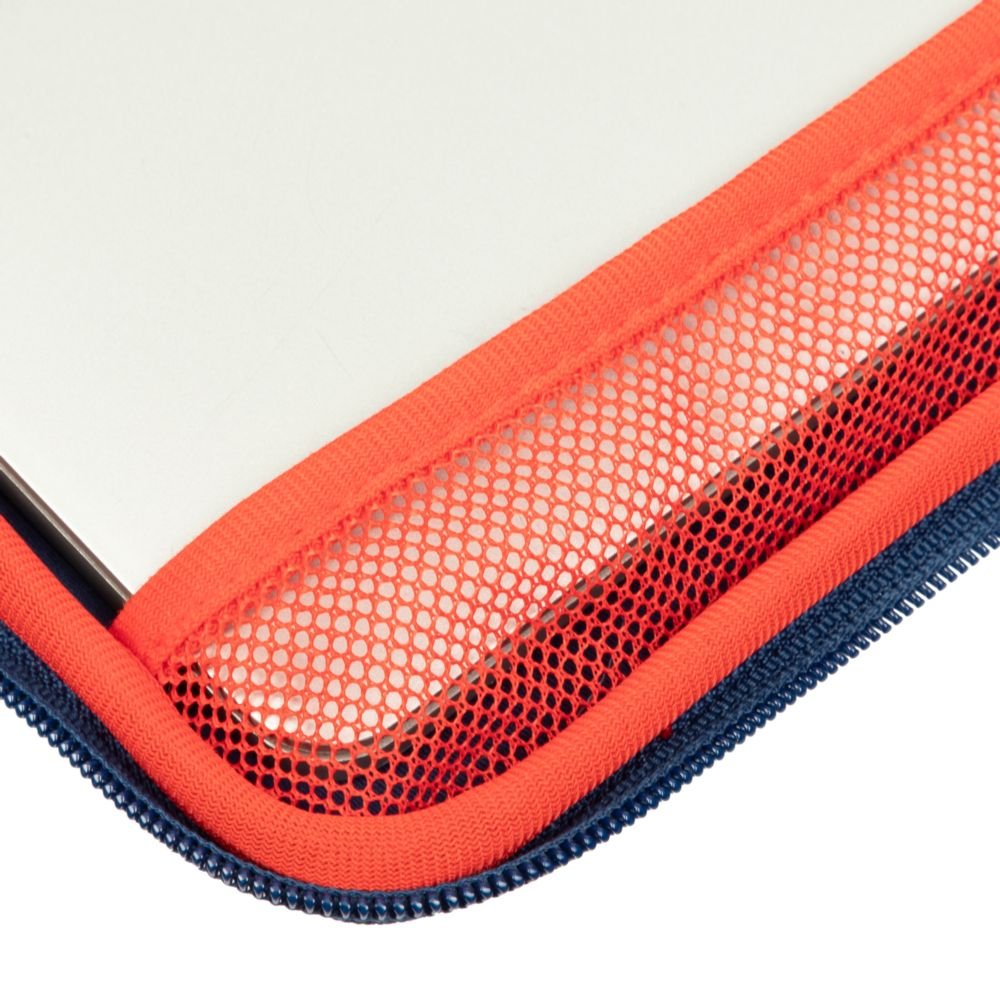 Funda Nb Para Macbook Air 15"/5224 Azul Oscuro Rivacase