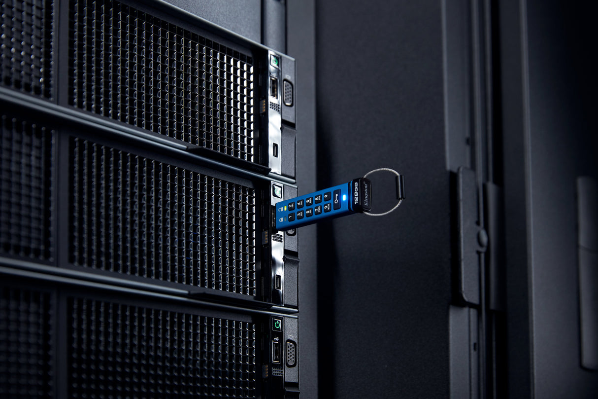 EAN 0740617336610 - Kingston Technology IronKey Keypad 200 unidad flash USB USB Tipo C 3.2 Gen 1 (3.1 Gen 1) Azul imagen 7