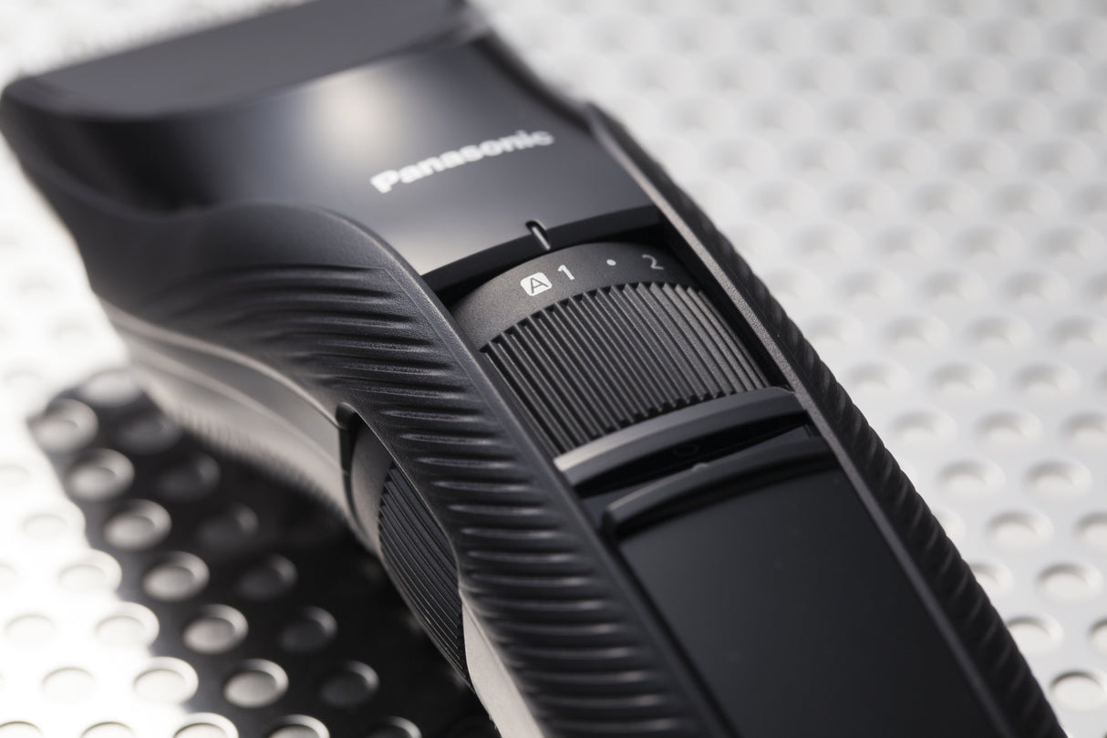 Cortadora De Pelo Panasonic Er-Gc53-K503, Tiempo De Funcionamiento 40 Min, Tiempo De Carga 8 H, Negra