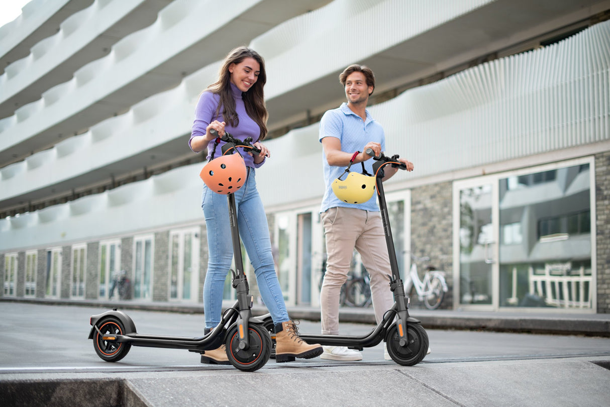 EAN 8719325845785 - Ninebot by Segway F40E Negro 25 kmh 10,2 Ah imagen 13