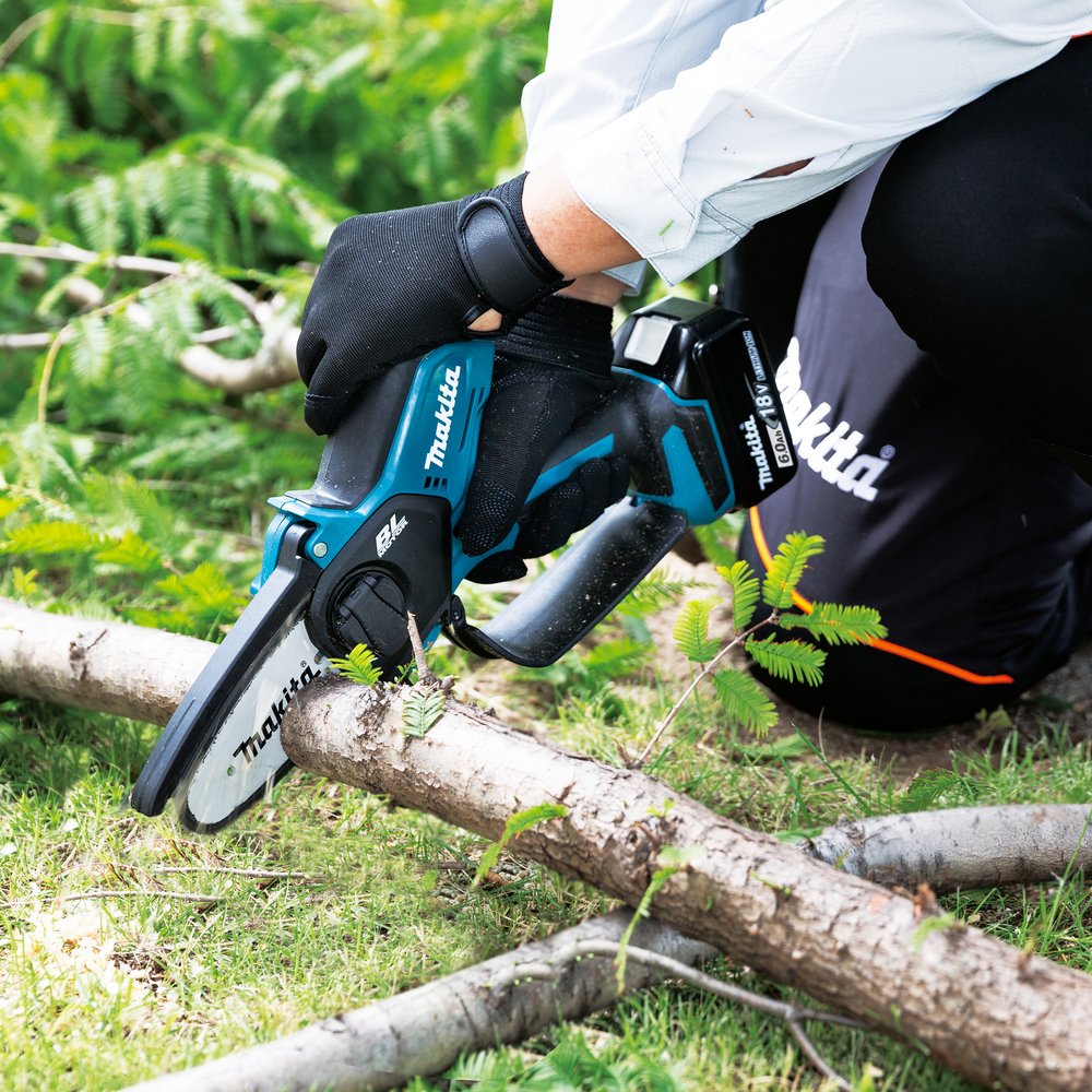 EAN 0088381775175 - Makita DUC101Z motosierra 320 W Negro, Azul imagen 17