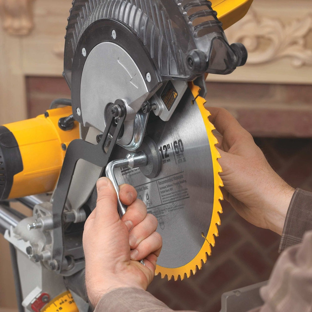 EAN 5035048332344 - DeWALT DWS780 3800 RPM 1675 W imagen 19