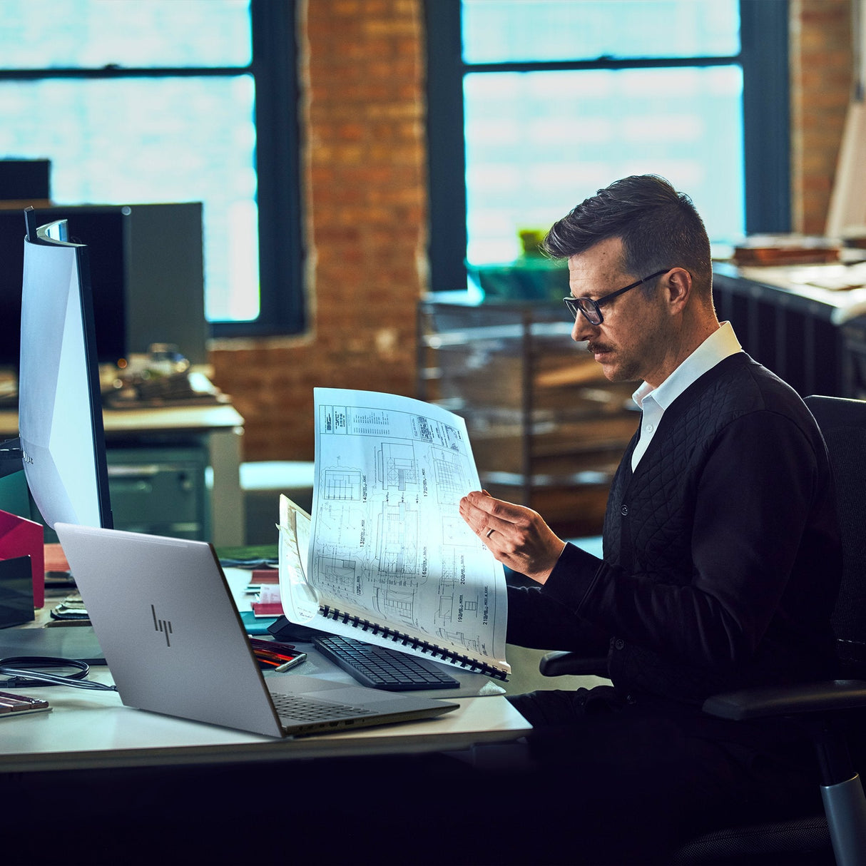 Portátiles Workstation Hp Zb Pw R9-8945hs 32/1 2000a W11p