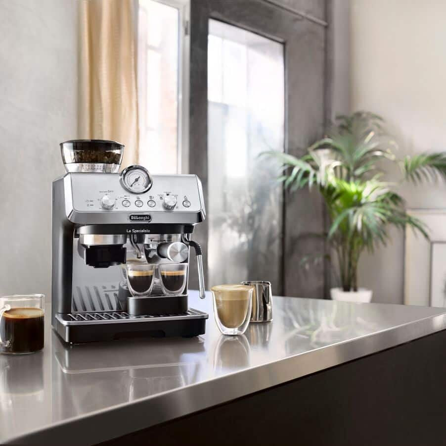 Cafetera De'Longhi Máquina Portafiltro Ec9155.Mb / La Specialima Arte Ec9155.Mb Plata