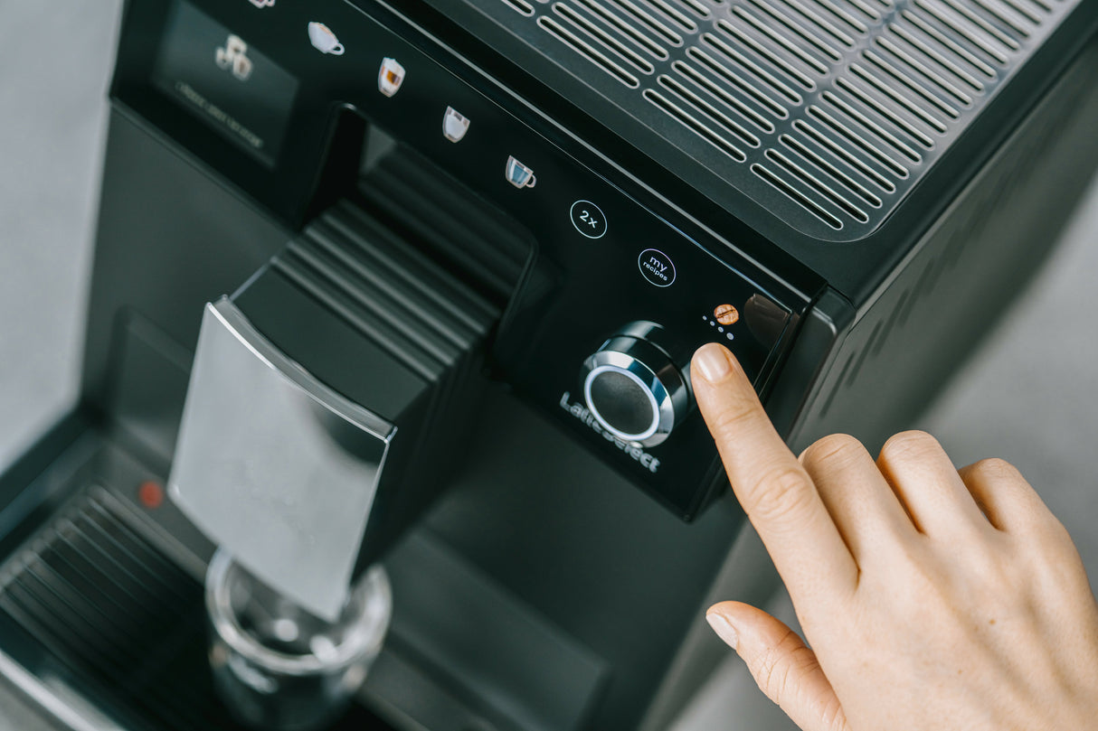 EAN 4006508228010 - Melitta 630-212 Totalmente automática Máquina espresso 1,8 L imagen 9