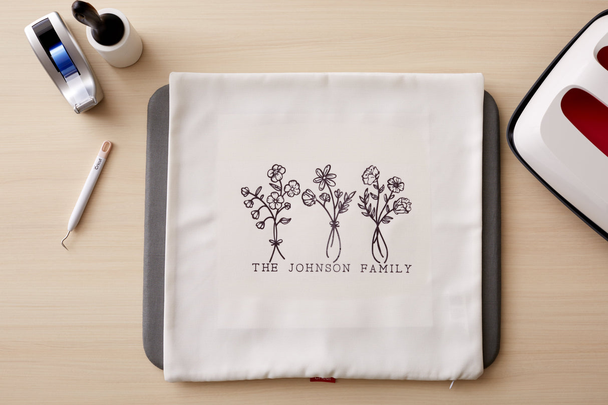 EAN 0093573463990 - Cricut Pillow Cover Blank Blanco Poliéster imagen 2