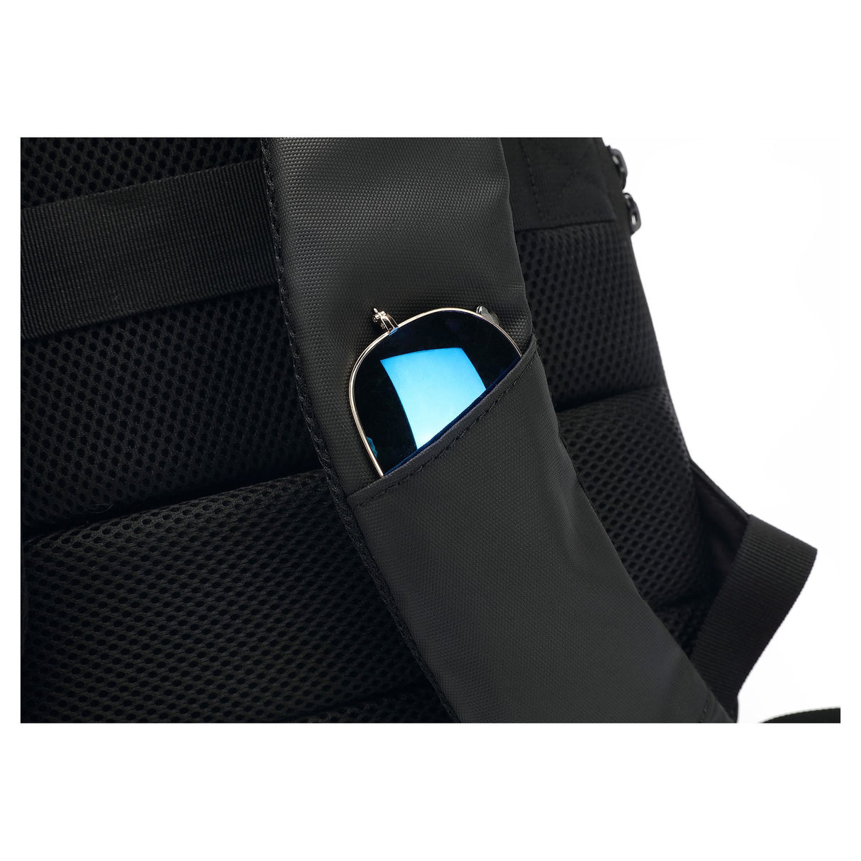 EAN 8590669287864 - YENKEE YBB 1501 maletines para portátil 39,6 cm (15.6") Mochila Negro imagen 12