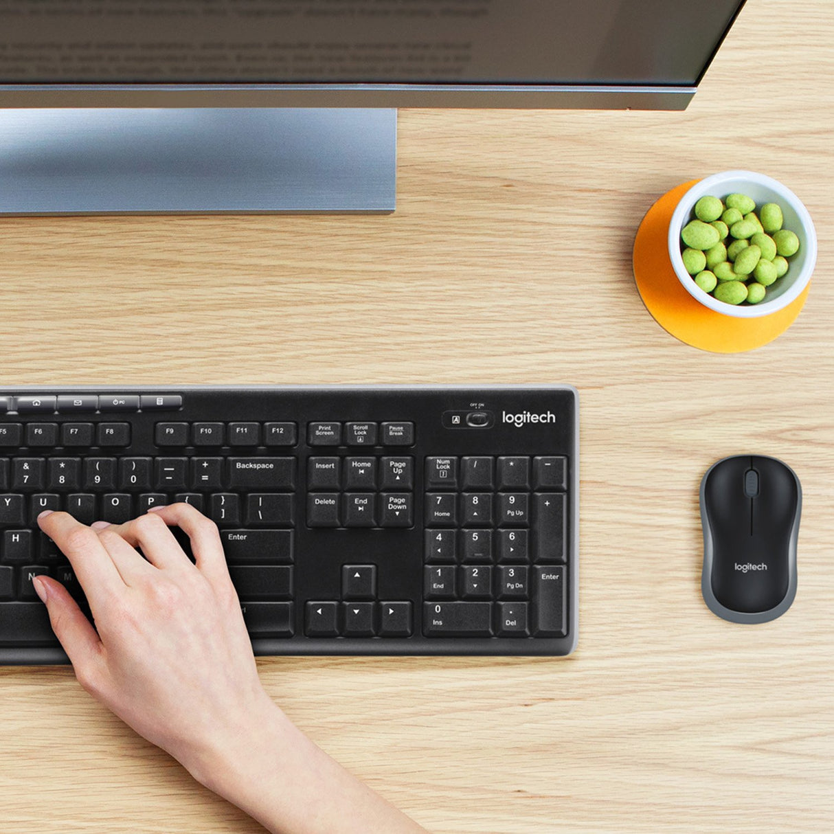 EAN 5099206039155 - Logitech 920-004509 teclado Ratón incluido Hogar RF inalámbrico QWERTY Holandés Negro imagen 2