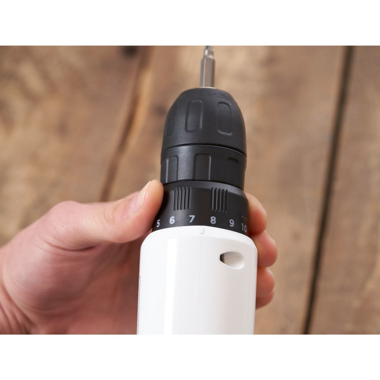 Taladro Atornillador A Batería Black+Decker Reviva, 12 Voltios Blanco/Negro, Batería De Ion De Litio Integrada 1,5 Ah Revdd12c-Qw