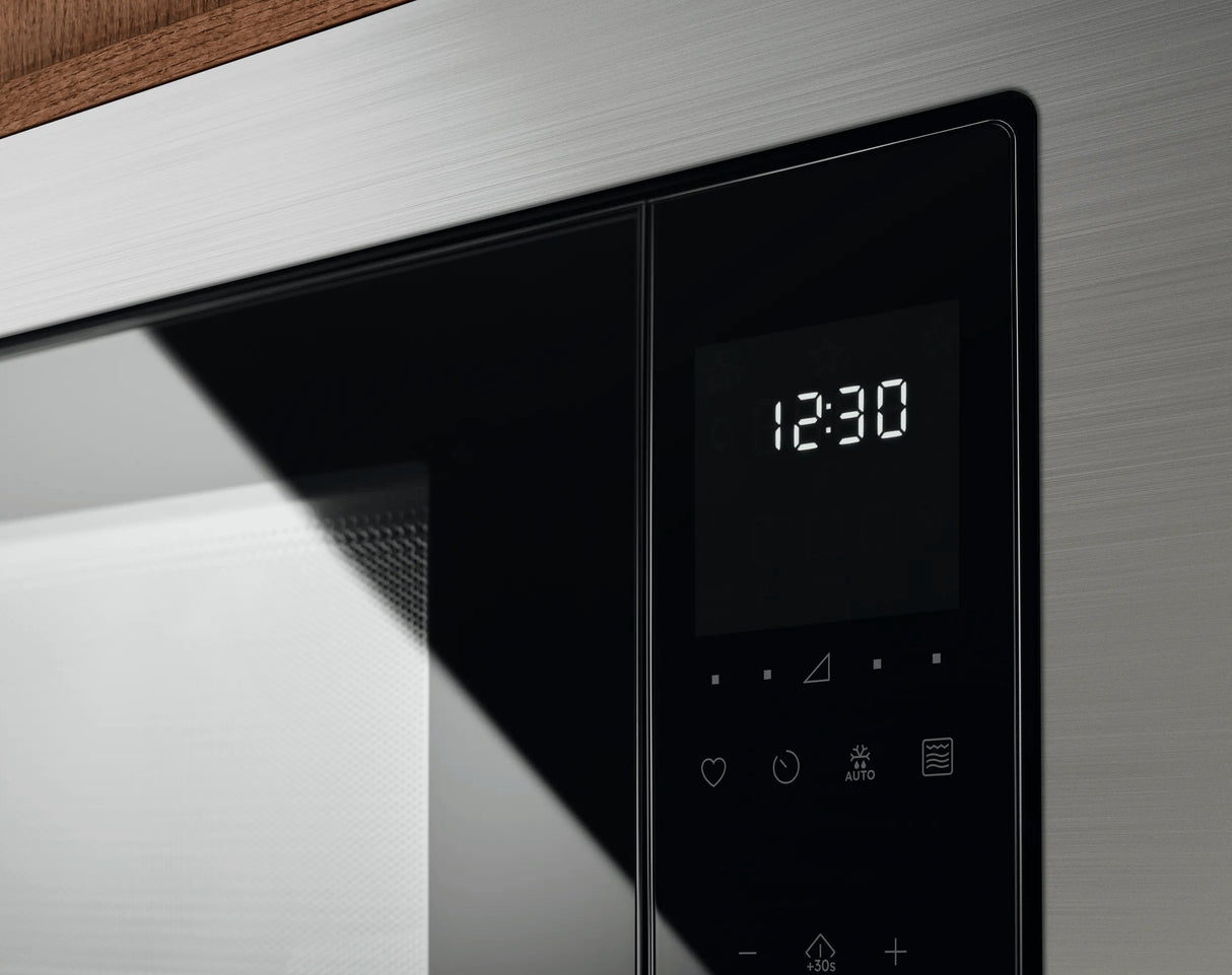 EAN 7333394155555 - Electrolux EMS4253TBX Acero inoxidable Microondas con grill Integrado 25 L 900 W imagen 4