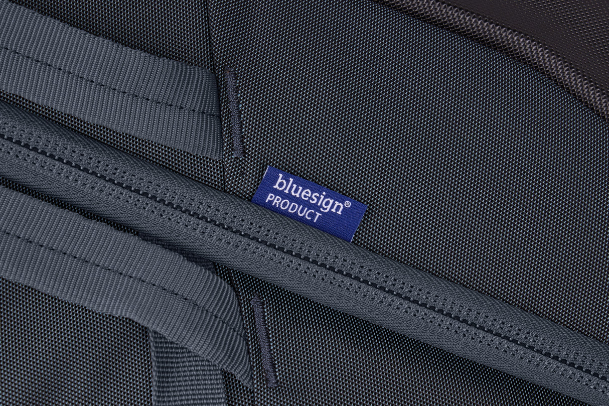 Bolsa De Viaje Con Dos Ruedas Thule Subterra - Pizarra Oscura