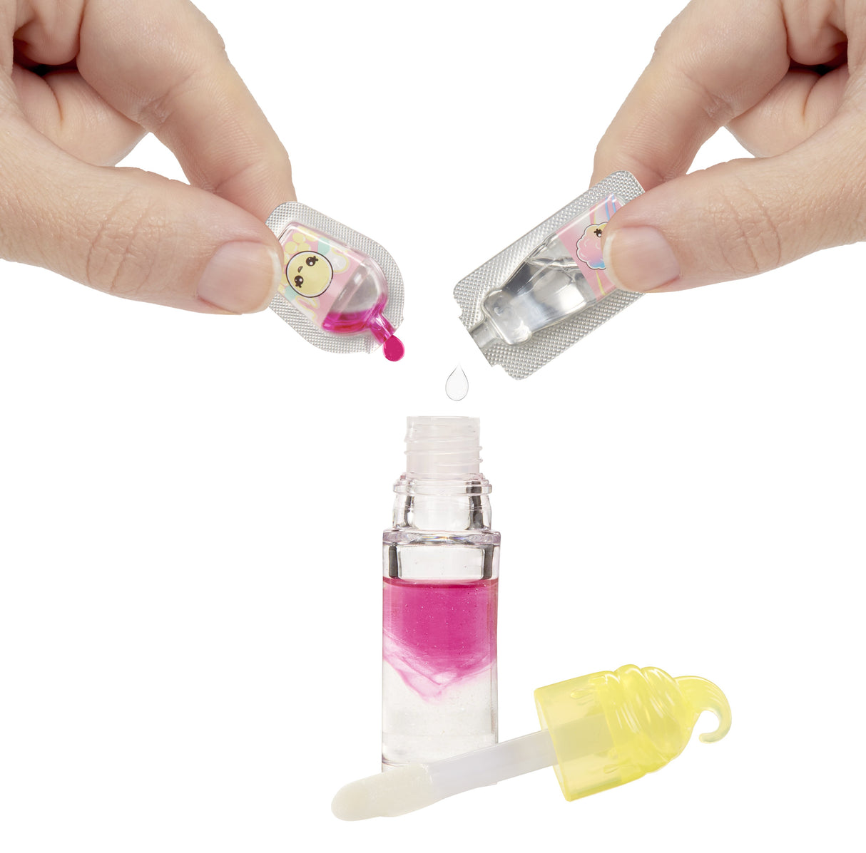 EAN 0035051525462 - MGA Entertainment Yummiland Lip Gloss Doll Series 2- Cotton Candy (Nia Candy Fluff) imagen 4