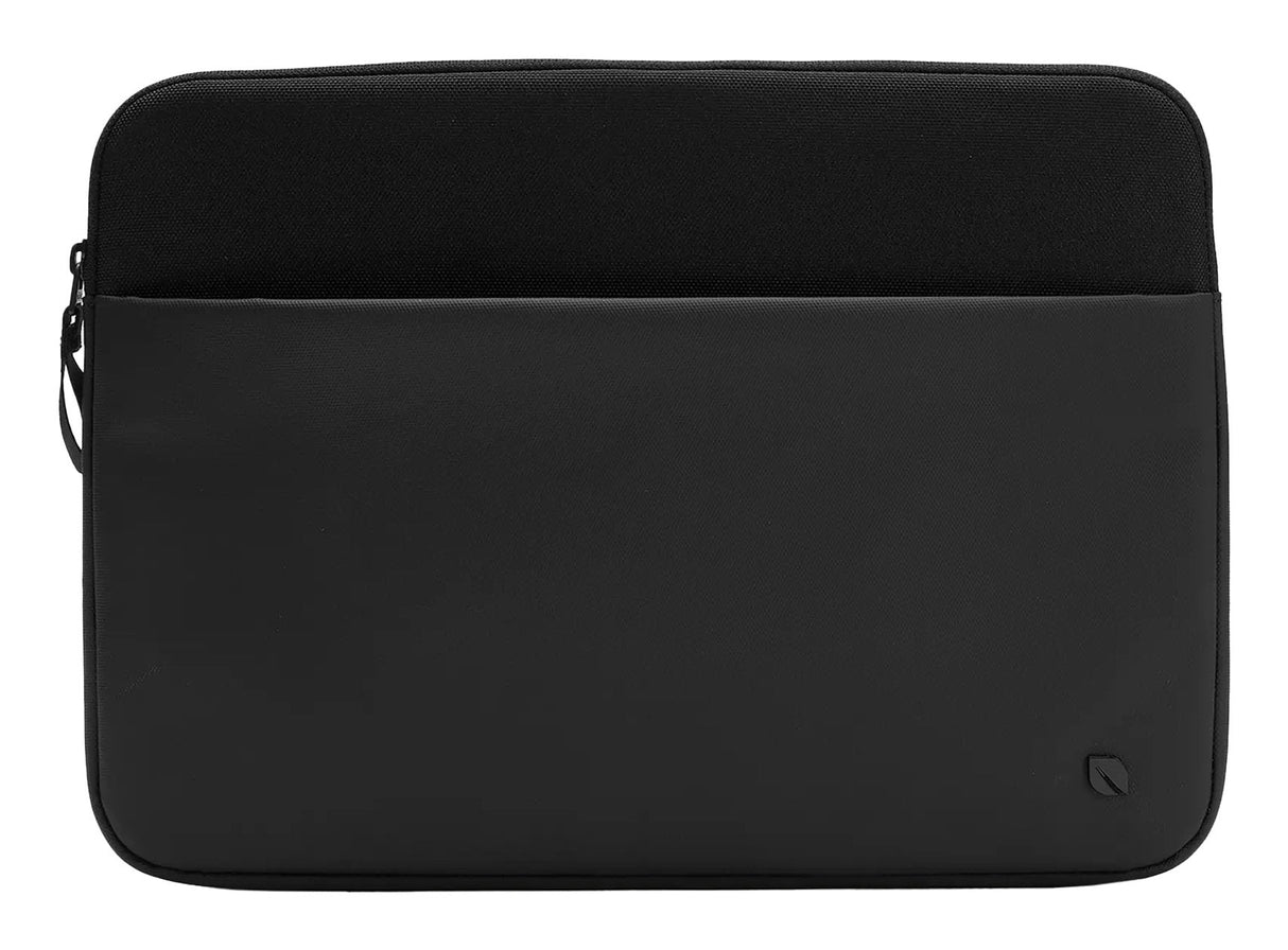 Funda Incase A.R.C. Para Macbook Pro De 14" (M4/M3/M2/M1/2024-2021) (Negro)