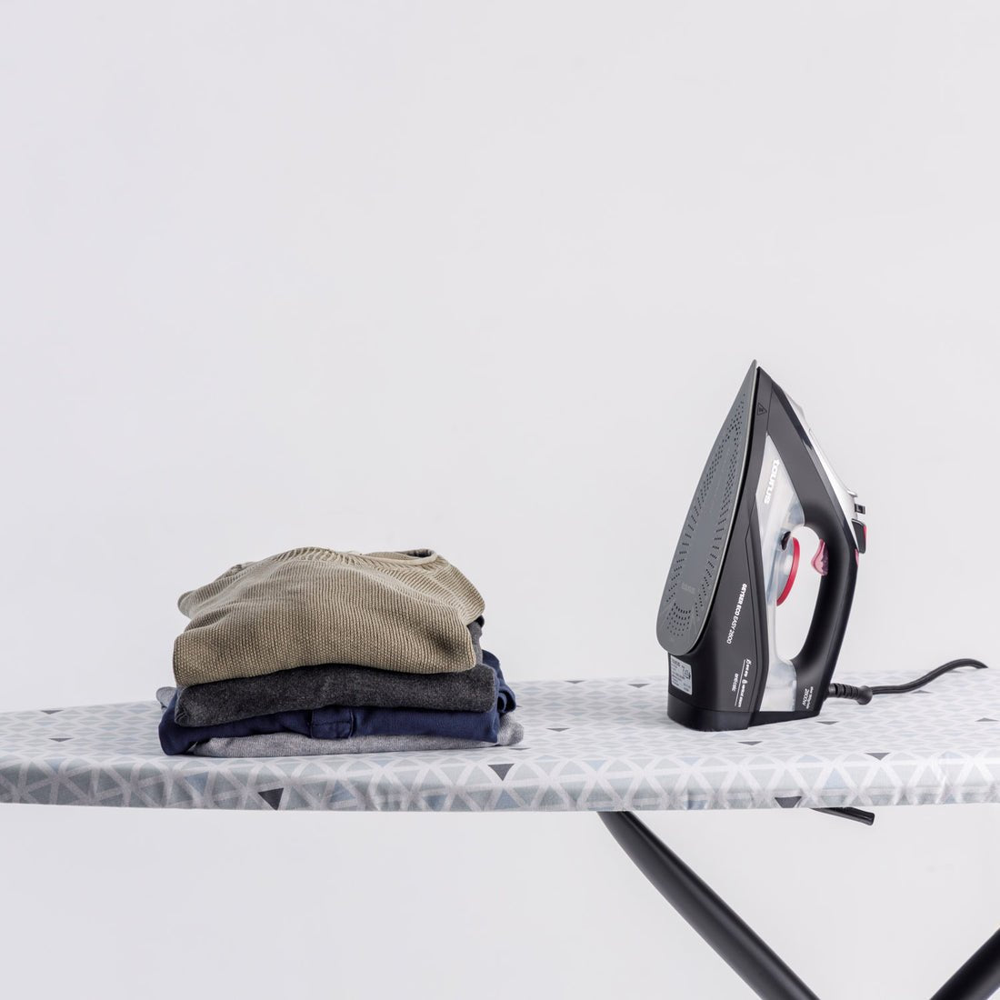 EAN 8414234187871 - Taurus Geyser Eco Easy 2800 Plancha vapor-seco Suela de cerámica 2800 W Negro imagen 13