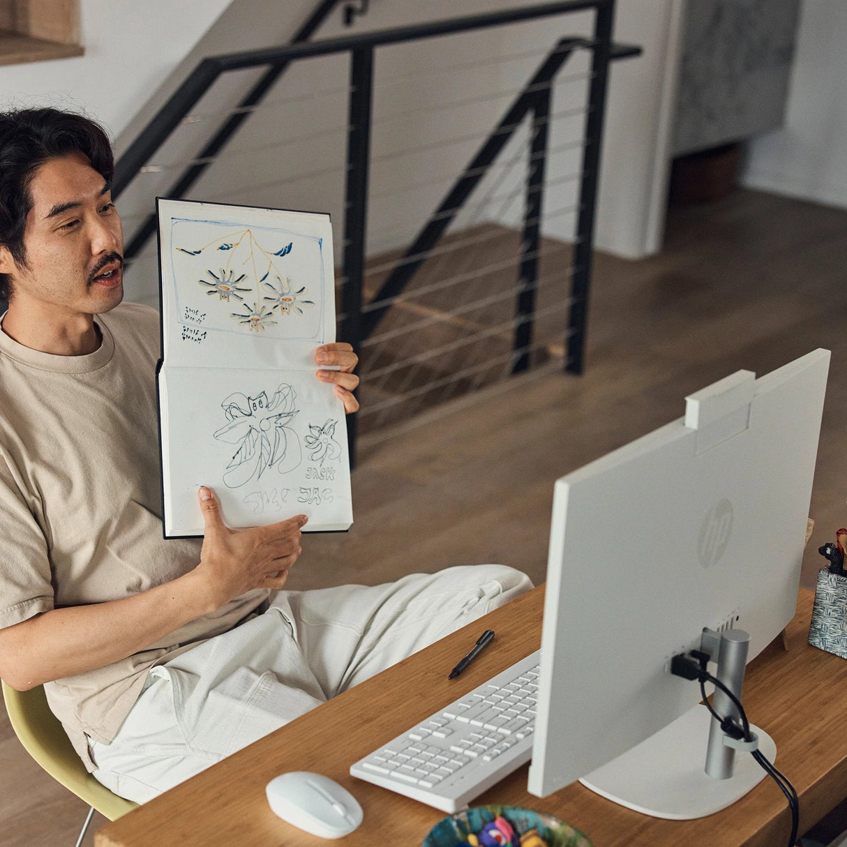 All In One Hp 24-Cr0073ns R5-7520u 16gb 512gb W11h