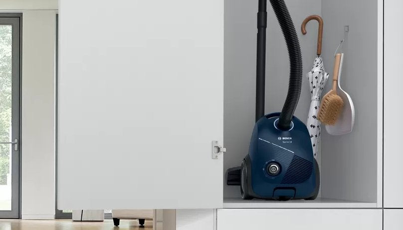 EAN 4242005310937 - Bosch Serie 2 BGBS2BU1T aspiradora 3,5 L Aspiradora cilíndrica Secar 850 W Bolsa para el polvo imagen 2