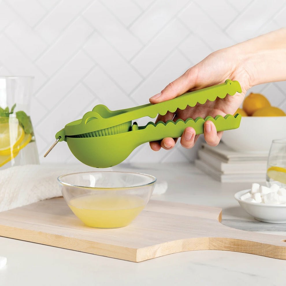 Ototo Lemongator Lemon Squeezer