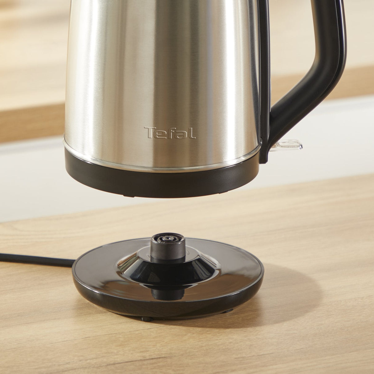 Tefal Ko5s0de Subito (Edelstahl/Negro, 2.400 Watt, 1,7 Liter) Ko5s0de