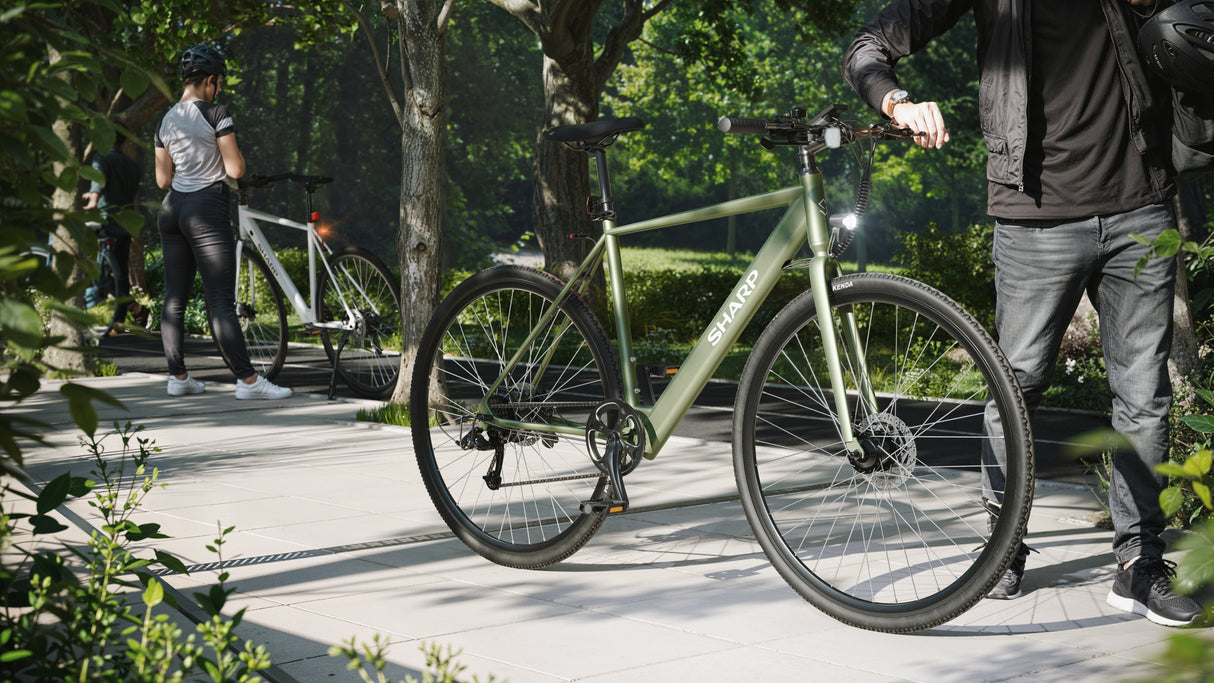 Sharp Gravel E-Bike 250w Motor App 70km GrN Glanz